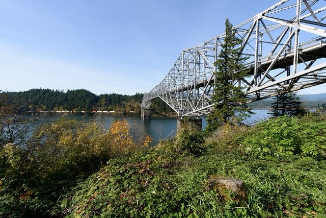Bridge of the Gods, a steel truss bridge spanning the Columbia River at Cascade Locks