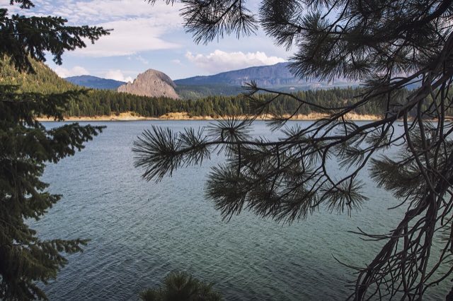 Rimrock Lake along US-12 near White Pass, with Kloochman Rock in the background